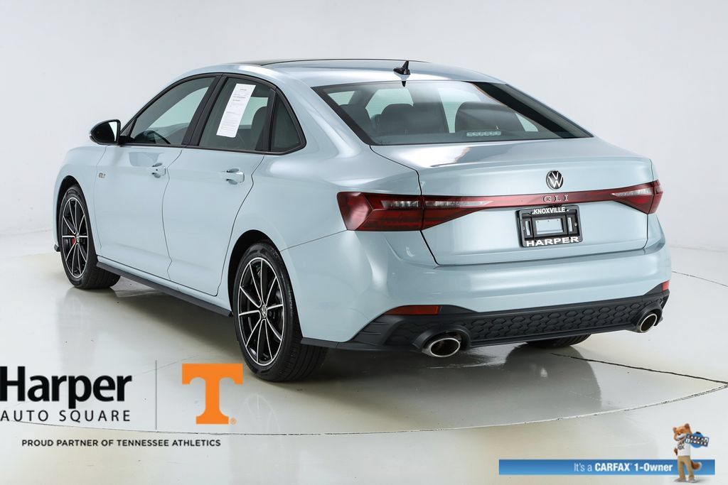 Used 2025 Volkswagen Jetta GLI Autobahn FWD image 44