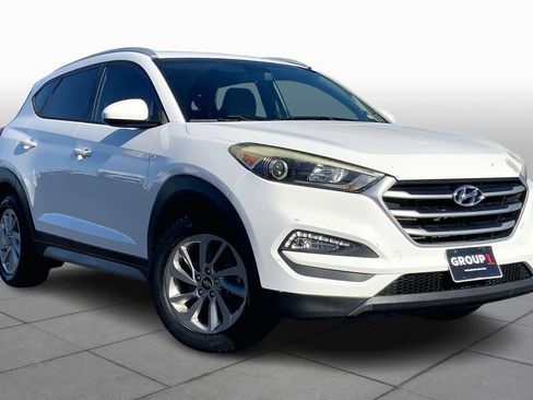 Used 2017 Hyundai Tucson SE image 3