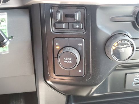 Used 2025 Ford F350 XL w/ FX4 Off-Road Package image 21