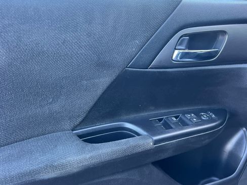 Used 2013 Honda Accord LX image 12