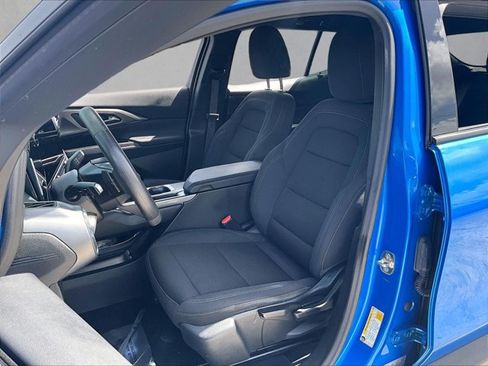 Used 2025 Chevrolet Equinox EV LT FWD image 27