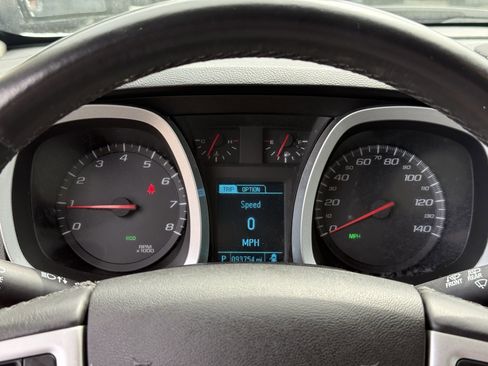 Used 2017 Chevrolet Equinox LT w/ Convenience Package FWD image 18