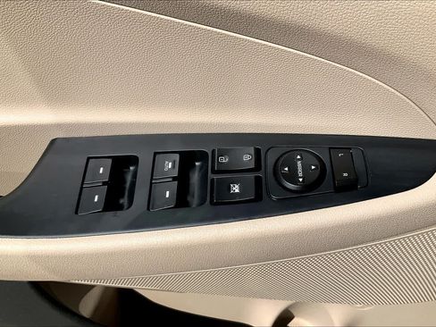 Used 2017 Hyundai Tucson SE w/ SE Popular Package 02 FWD image 33