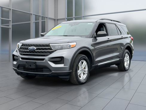 Certified 2023 Ford Explorer XLT AWD/4WD image 1