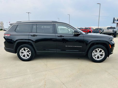Used 2023 Jeep Grand Cherokee L Limited w/ Luxury Tech Group II AWD/4WD image 45