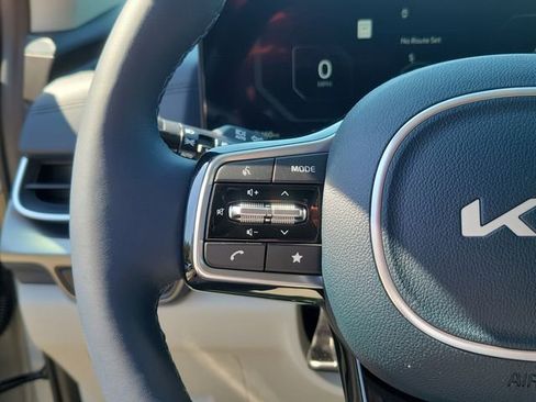New 2026 Kia Carnival SX Prestige FWD image 17