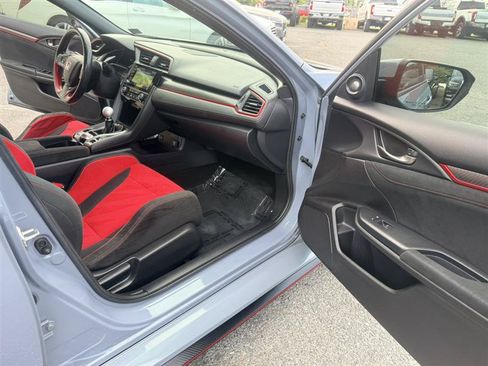 Used 2019 Honda Civic Type R image 10