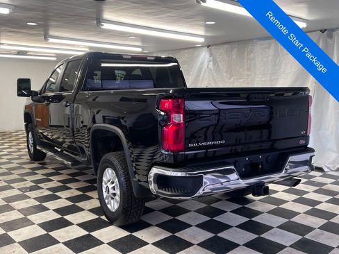 Used 2022 Chevrolet Silverado 2500 LT w/ Z71 Off-Road Package image 10