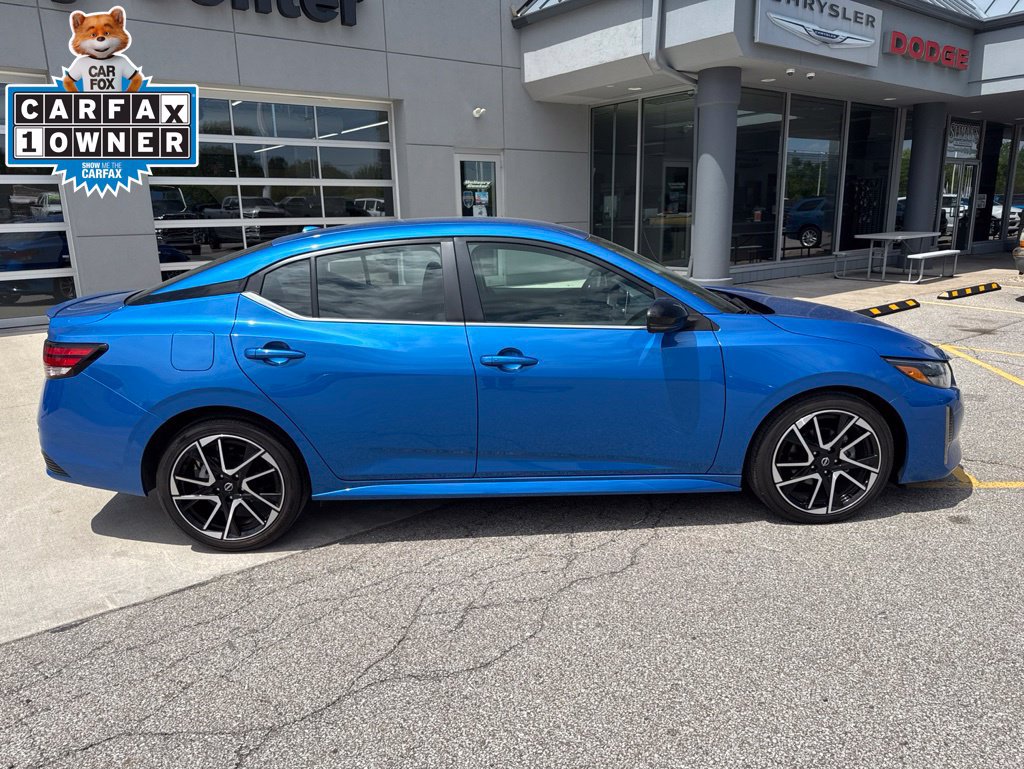 Used 2025 Nissan Sentra SR FWD image 4