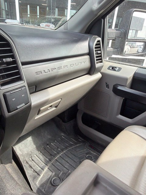 Used 2020 Ford F350 XL w/ Power Equipment Group AWD/4WD image 32