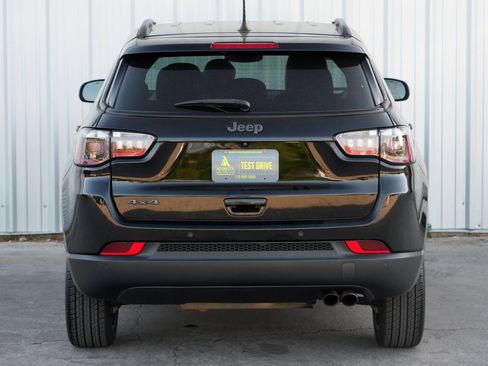 Used 2021 Jeep Compass Latitude w/ Driver Assistance Group image 48