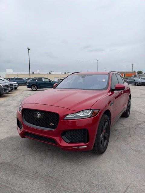 Used 2019 Jaguar F-PACE S AWD/4WD image 2