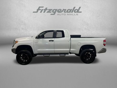 Used 2016 Toyota Tundra SR5 w/ SR5 Upgrade Package image 2