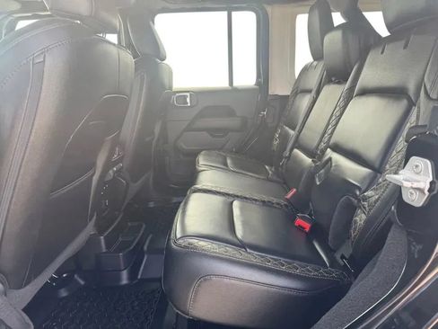 Used 2021 Jeep Wrangler Unlimited Sahara AWD/4WD image 17