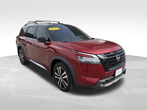 Used 2023 Nissan Pathfinder Platinum AWD/4WD image 8