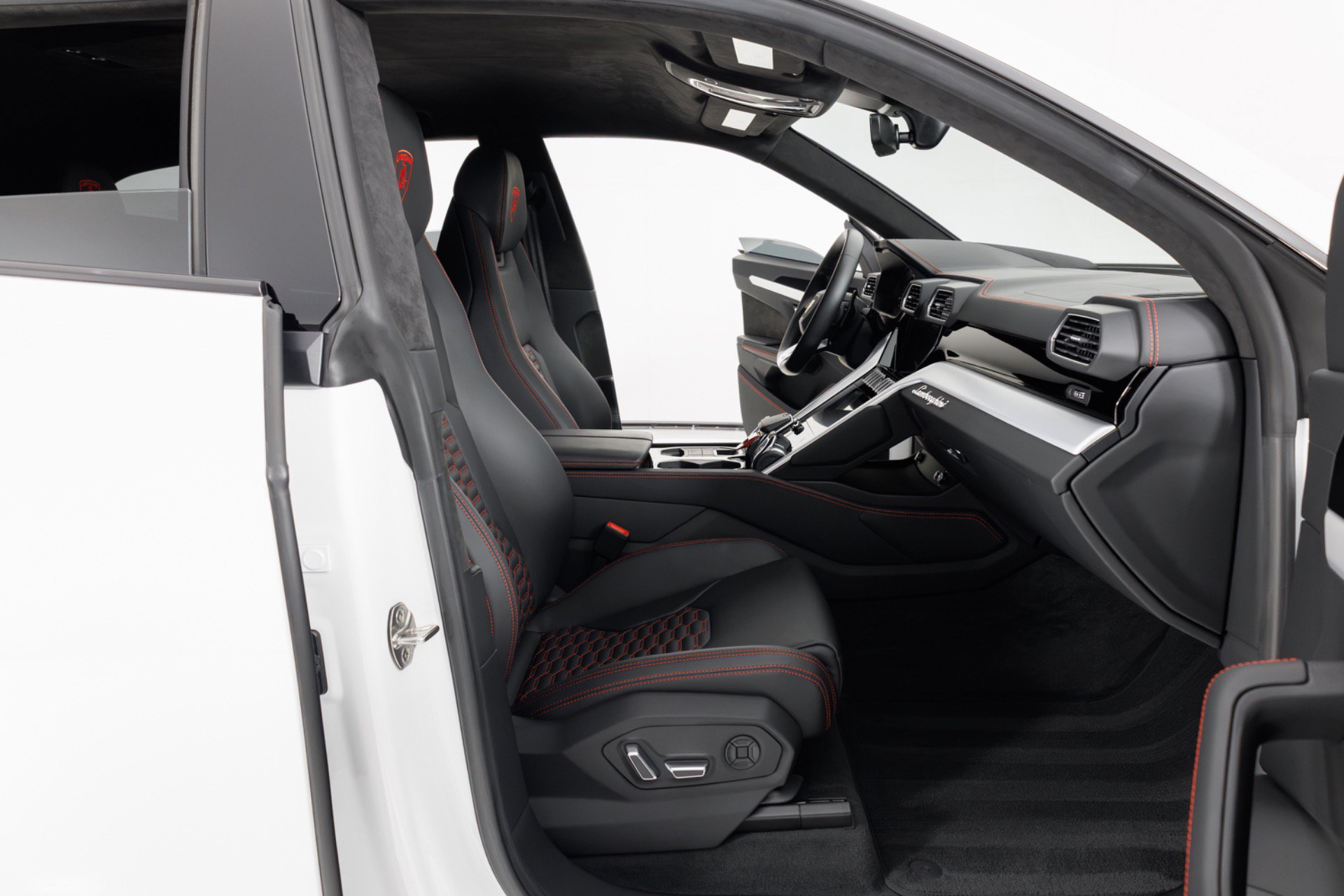 Used 2024 Lamborghini Urus S AWD/4WD image 37