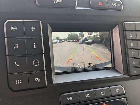 Used 2018 Ford F150 XLT w/ Equipment Group 301A Mid RWD image 33