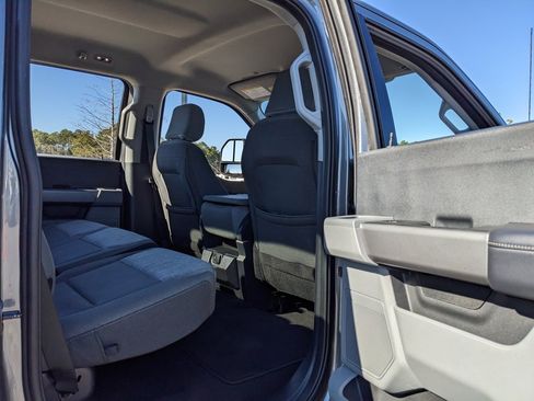 Used 2025 Ford F250 XLT image 38