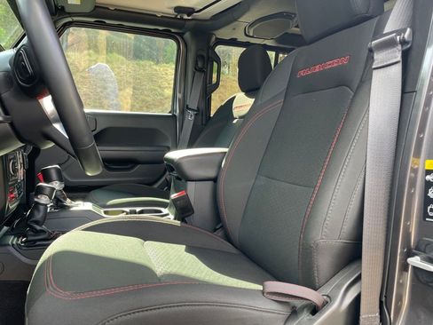 Used 2022 Jeep Wrangler Unlimited Rubicon w/ Dual Top Group image 11