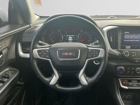 Used 2024 GMC Terrain SLT image 12