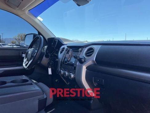 Used 2018 Toyota Tundra Platinum AWD/4WD image 29