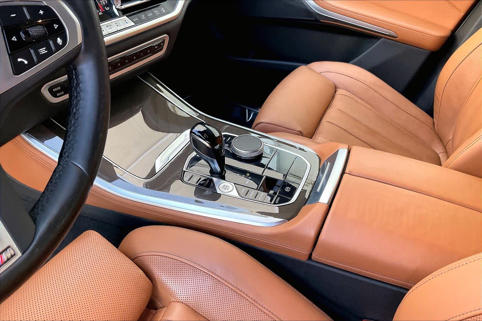 Used 2022 BMW X5 xDrive40i w/ M Sport Package AWD/4WD image 16