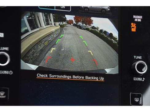 Certified 2025 Subaru Outback Premium image 22