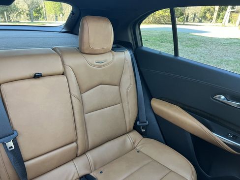 Used 2019 Cadillac XT4 Premium Luxury image 21