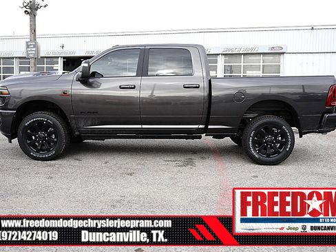 New 2026 RAM 2500 Laramie AWD/4WD image 2