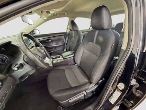 Used 2025 Nissan Sentra SV w/ All-Weather Package FWD image 22