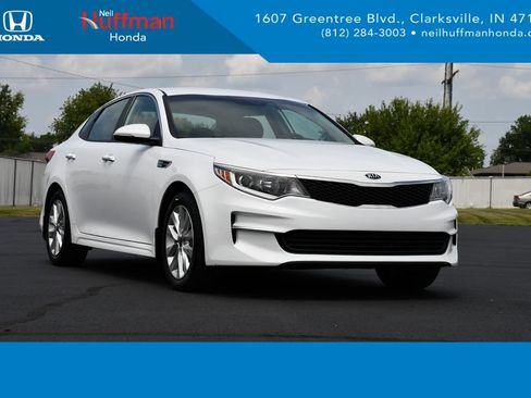 Used 2018 Kia Optima LX w/ 17" Alloy Wheels Package FWD image 1