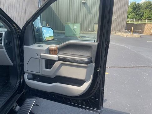 Used 2020 Ford F150 Lariat w/ Equipment Group 502A Luxury image 62