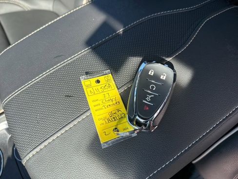 Used 2023 Chevrolet Traverse Premier w/ Redline Edition image 26