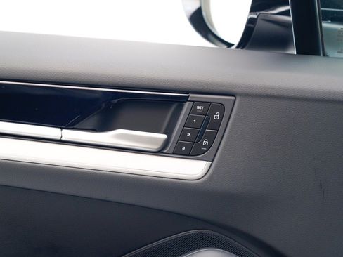 New 2026 Porsche Cayenne Coupe image 24