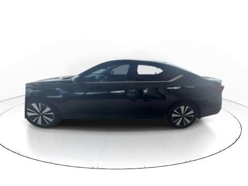 Used 2021 Nissan Altima 2.5 SL FWD image 6
