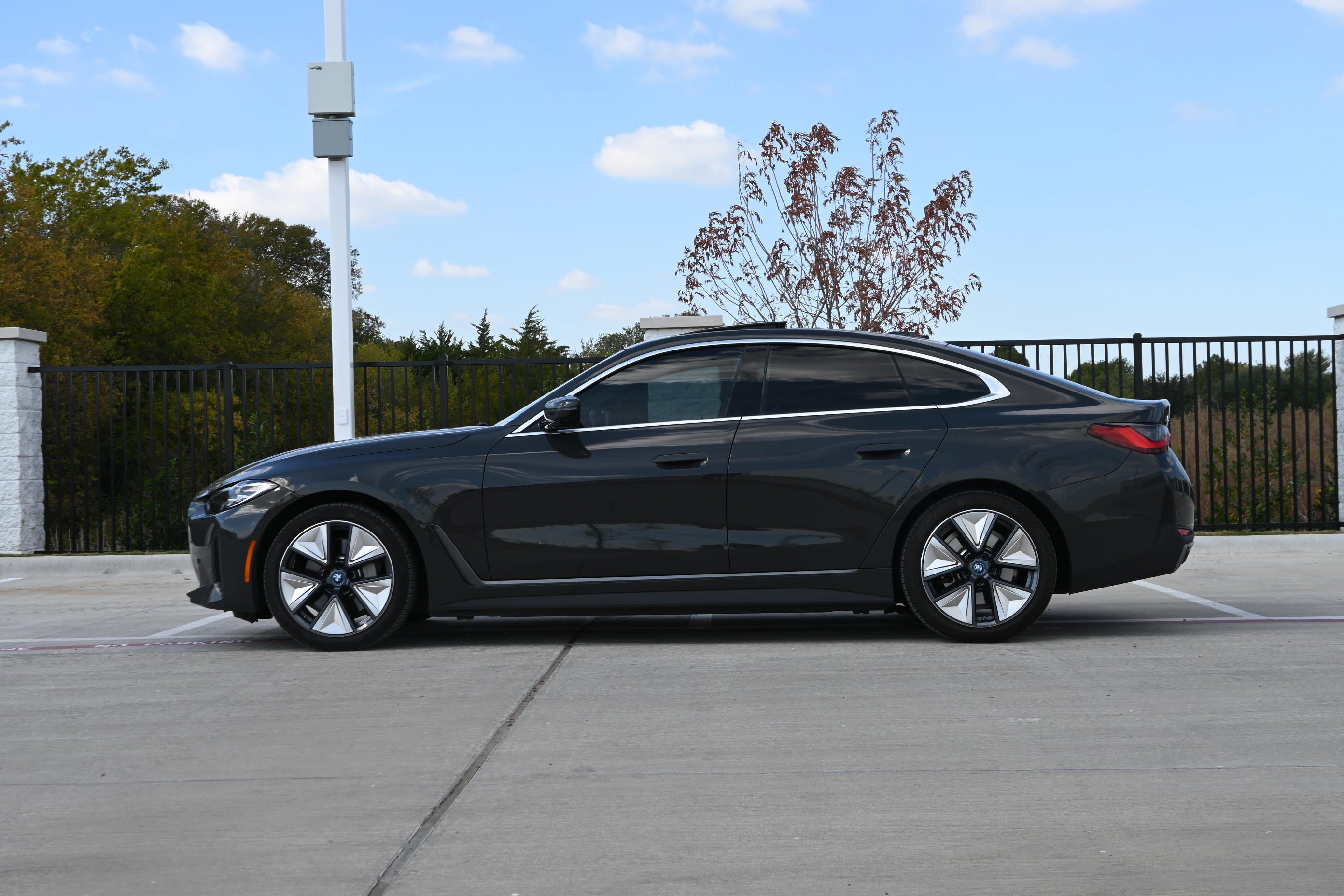 Certified 2023 BMW i4 eDrive35 w/ Premium Package RWD image 6