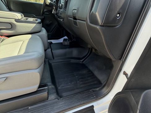 Used 2016 Chevrolet Silverado 2500 W/T AWD/4WD image 47