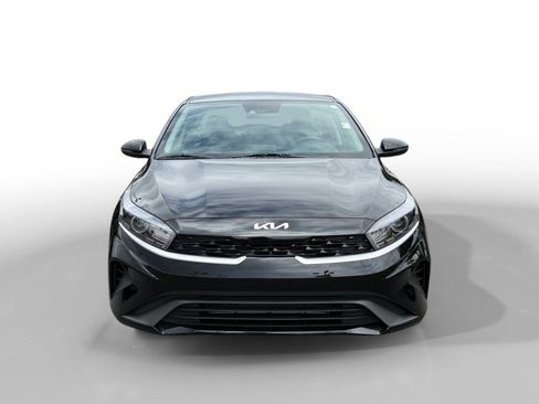 Used 2023 Kia Forte LXS w/ LXS Technology Package image 8