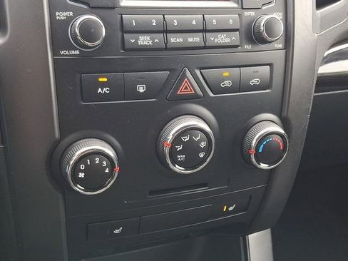 Used 2011 Kia Sorento 2WD w/ Convenience Pkg image 15