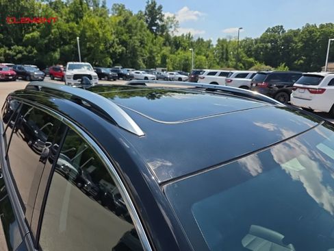 Used 2023 GMC Terrain Denali w/ Denali Premium Package AWD/4WD image 6