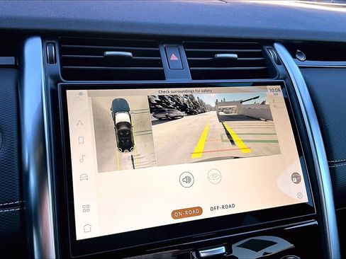 Used 2023 Land Rover Discovery S R-Dynamic image 26