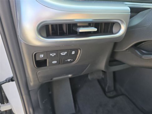 New 2026 Hyundai Ioniq 9 SEL AWD/4WD image 12