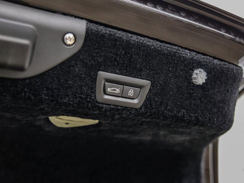 Used 2014 Rolls-Royce Ghost image 79