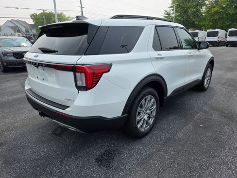 New 2026 Ford Explorer Active w/ Active Comfort Package AWD/4WD image 5