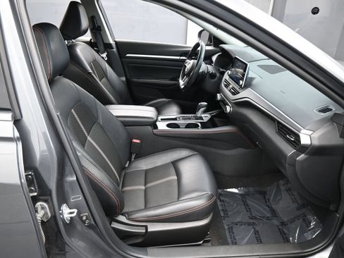 Used 2024 Nissan Altima 2.5 SR image 38