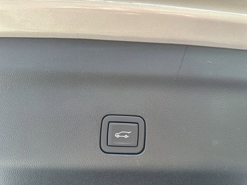 Certified 2023 GMC Yukon XL Denali Ultimate image 12