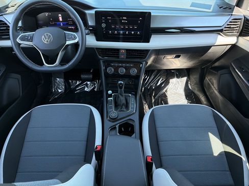 Used 2025 Volkswagen Taos S AWD/4WD image 16