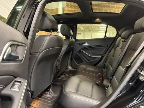 Used 2019 Mercedes-Benz GLA 250 4MATIC image 28