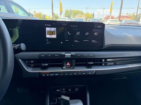 Used 2025 Kia K4 FWD image 17