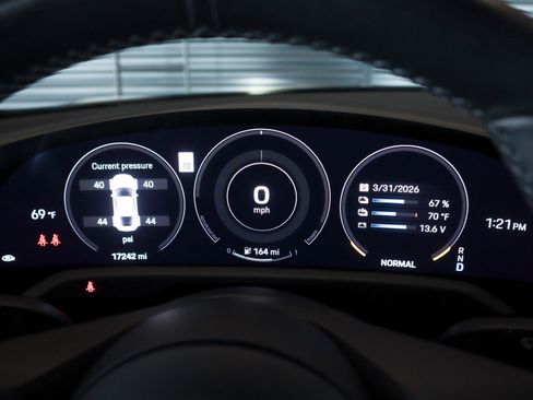 Certified 2022 Porsche Taycan GTS image 14